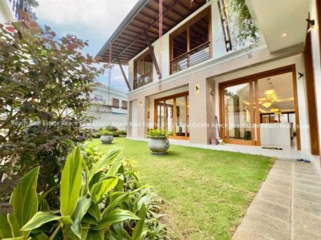 Exterior - Mansion for Sale in Battaramulla   