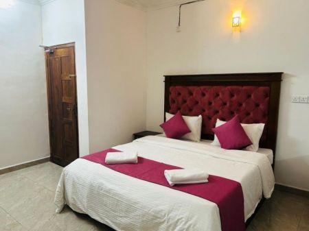 Bedroom - 6 Bedroom Furnished House for Rent - Colombo 6 | LKR 800,000 Per Month (EM907)