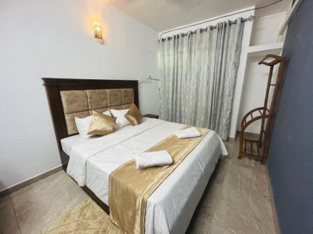 Bedroom - 6 Bedroom Furnished House for Rent - Colombo 6 | LKR 800,000 Per Month (EM907)