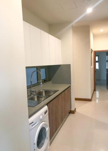 Kitchen - Luxurious and Sea View 4BR Apartment for Sale at THE GRAND - Colombo 07