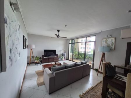 Living Room - 4 Bedroom Semi Furnished Apartment for Sale - Rajagiriya, Royal Park Residencies | LKR 90 Million (EM911)