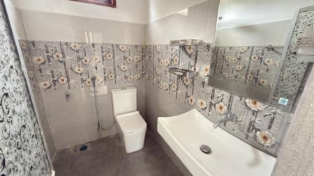 Bathroom - (DH1018) Single Storey House for Sale in Godagama Watareka