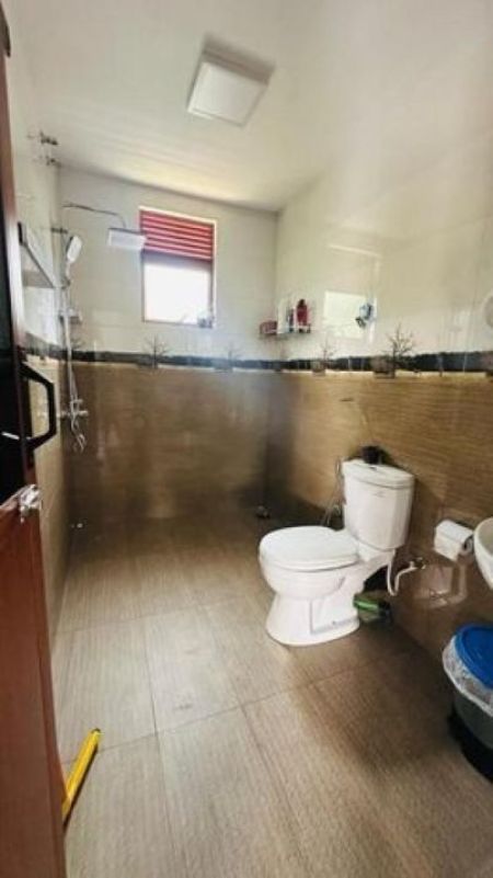 Bathroom - (BH21) Two storey house for sale in Ragama