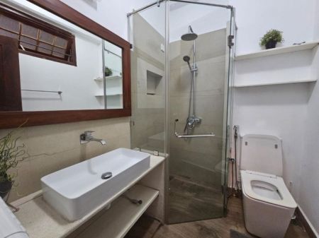 Bathroom - 2 bedrooms house at Colombo 3 for immediate rent 