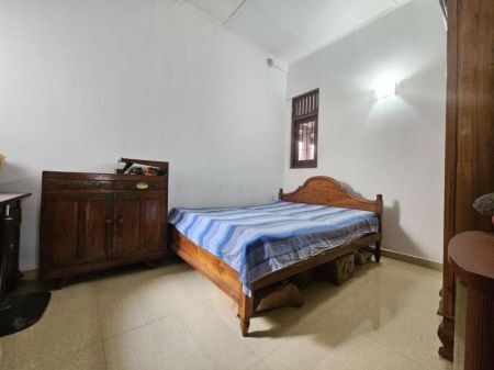 Bedroom - Malabe | 350 meters to Main Rd | 3Bedroom | 35M negotiable