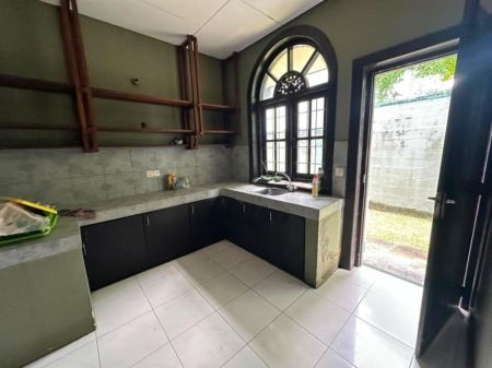 Kitchen - 6 Bedroom House for Sale - Thalahena, Malabe, Thalahena Road | LKR 90 Million (EM918)