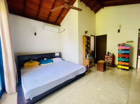 Bedroom - (MH371) 6Br House with Modern Amenities for Sale in Malabe
