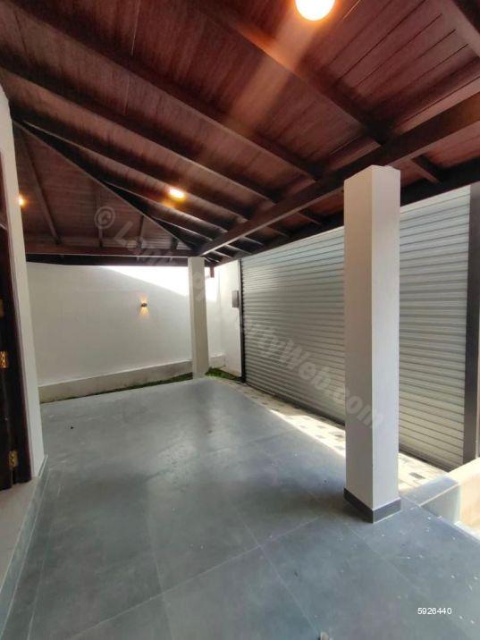 House for sale in Kadawatha