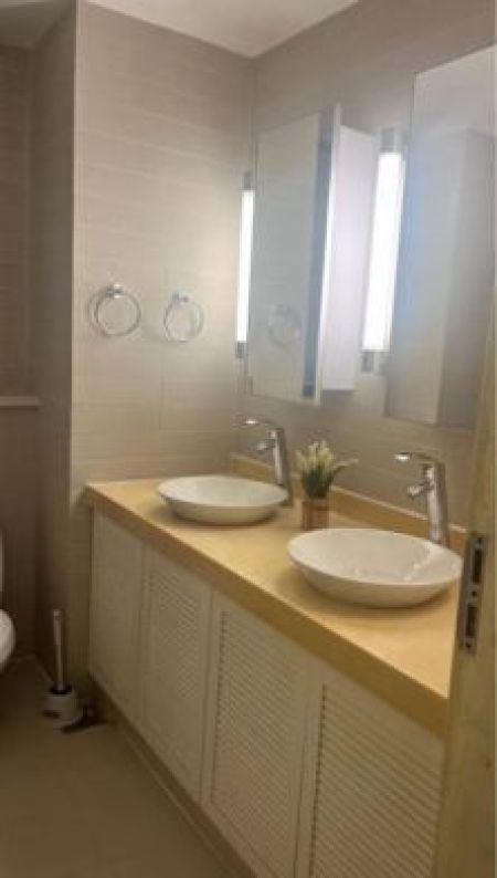 Bathroom - Havelock city apartment for rent in Colombo 5 