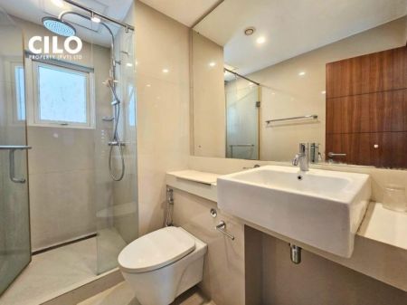 Bathroom - Luxury 3 Bedroom Apartment for Rent – SkyGardens, Rajagiriya