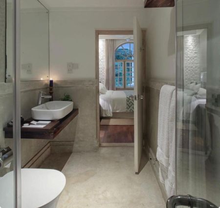 Bathroom - Luxury 20 Rooms Villa for Rent in Kandy Close to the Kandy Town 