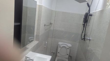 Bathroom - 12 AC Rooms with attached bathrooms for rent in Colombo 4
