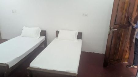 Bedroom - 12 AC Rooms with attached bathrooms for rent in Colombo 4