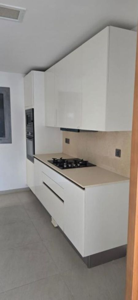 Kitchen - Luxury 3BR Apartment for Sale in Colombo 02 | Investment LKR 152 Million (AP4784)
