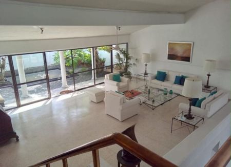 Living Room - Luxury Architect Designed House for Rent – Colombo 5 | LKR 400,000 (EM021RH)