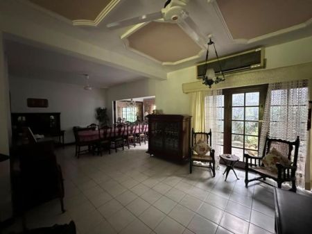 Living Room - Ref-(P-SAM-877) 🏡 Prime Property for Sale in Colombo 7 – Bauddhaloka Mawatha