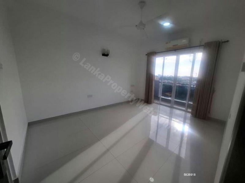 Apartment for sale in Colombo 5