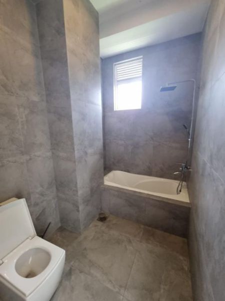 Bathroom - Luxury 3-Bedroom Furnished Apartment for Rent in Colombo 07