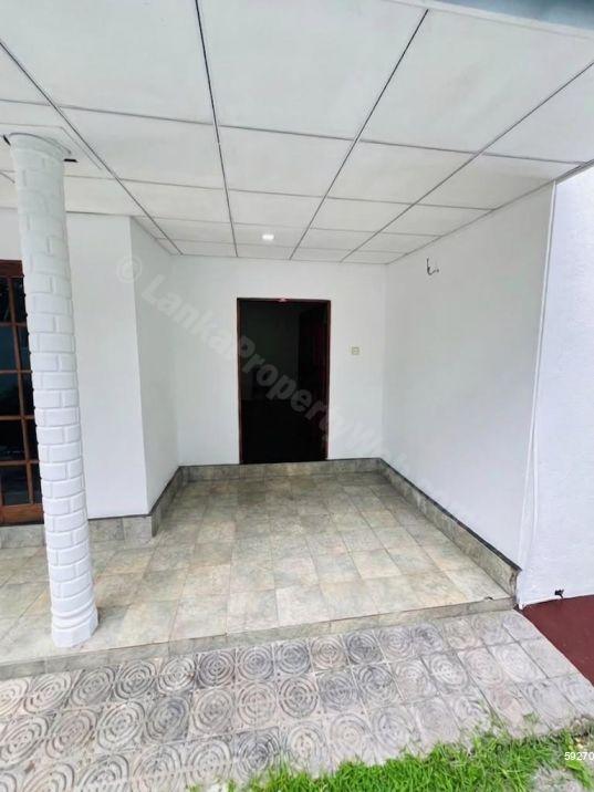 House for sale in Piliyandala 
