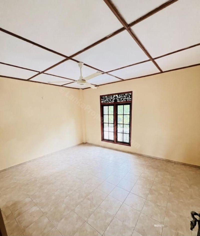 House for sale in Piliyandala 