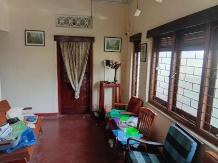 Living Room - Urgent Sale - House for sale in Maharagama on Apeksha Cancer Hospital road