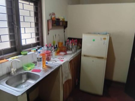 Kitchen - Urgent Sale - House for sale in Maharagama on Apeksha Cancer Hospital road