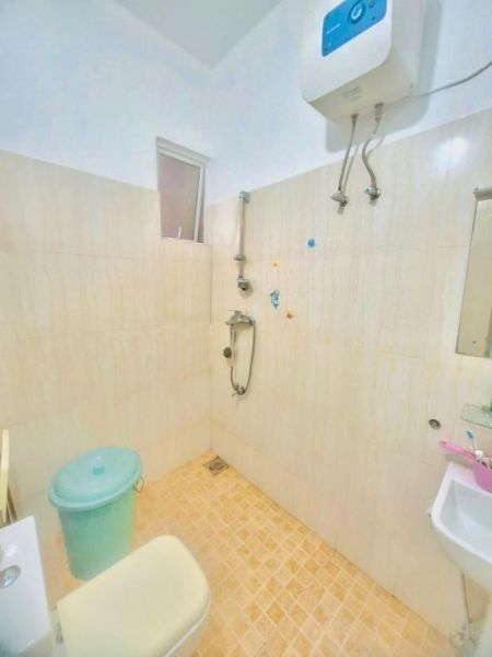 Bathroom - Dehiwala Apartment For Sale (Sea side)