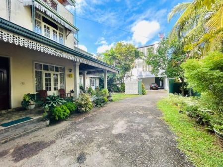 Exterior - Rajagiriya 3-story Luxury House For Sale