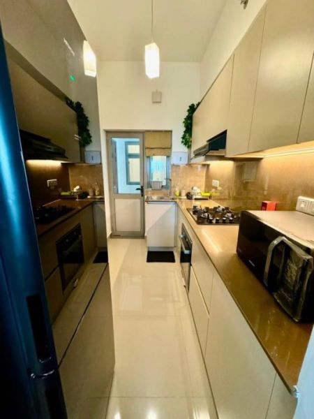 Kitchen - Fully Furnished 2 Bedroom Apartment for Rent – Canterbury Golf Apartments, Kahatuduwa | LKR 200,000 / Month (EM145JS)