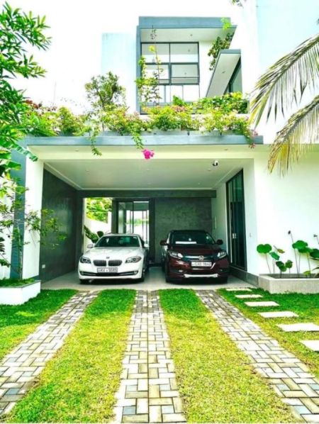 Exterior - Brand New 3 Bedroom Luxury House for Sale – Kadawatha | LKR 75,000,000 (EM172RK)