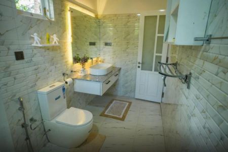 Bathroom - Bopitiya, Ja-Ela Brand New Luxury House for Sale 🌟