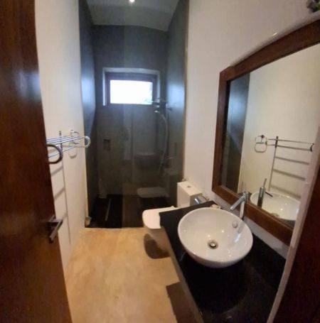 Bathroom - Exquisite 3BR Luxury House/Apartment,  located in one of Colombo’s most sought-after residential neighborhoods.