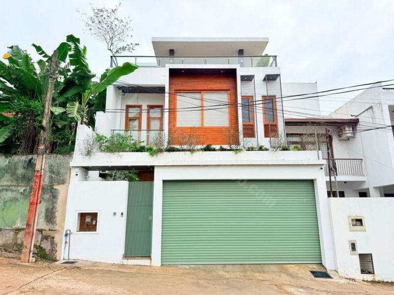 Exterior - House for sale in Battaramulla