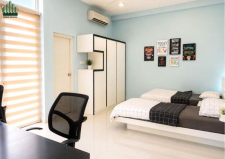 Bedroom - Luxury 4BR Residence with Rooftop Gym & Spacious Garden in Prime Park Road, Colombo 05