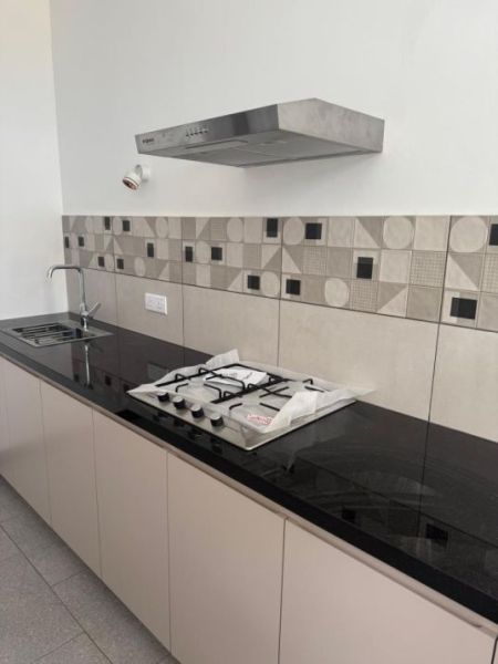 Kitchen - Brand New Upmarket House for Sale at Maharagama | LKR 76 Million (EM042AC)