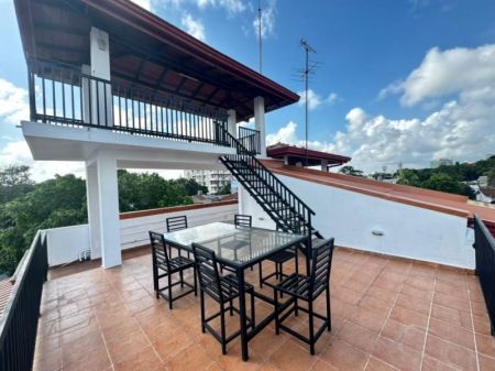 Exterior - Fully Furnished Luxury House with Spacious Garden | Colombo 05