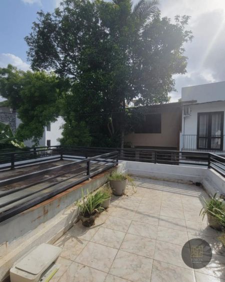 Exterior - House for sale in Rajagiriya 