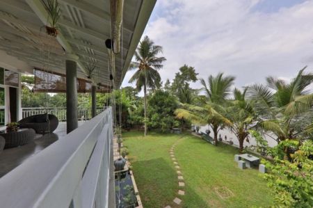 Exterior - Luxury Lakefront Villa for Sale – Galle, Sri Lanka