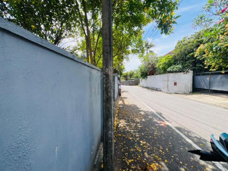 Bare Land for sale in Dehiwala