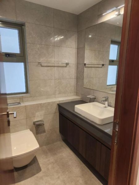 Bathroom - The Grand - 03 Bedroom Furnished Apartment for Rent in Colombo 07 (A1063)-RENTED