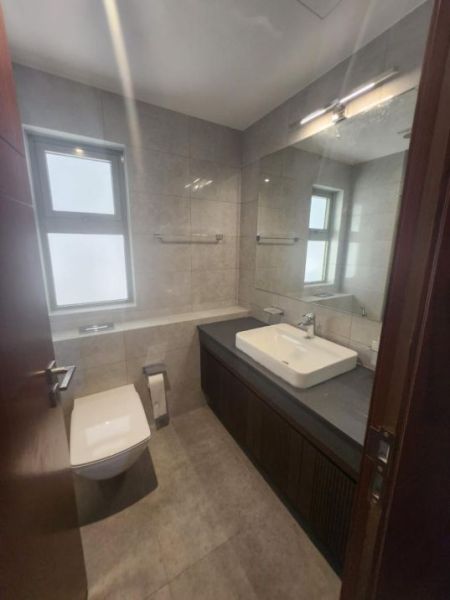 Bathroom - The Grand - 03 Bedroom Furnished Apartment for Rent in Colombo 07 (A1063)-RENTED