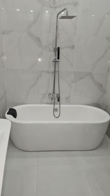 Bathroom - 9.7 Perch Brand-New 6BR 3-Storey House for Sale in Polgasowita | LKR 85 Mn (HS4421)