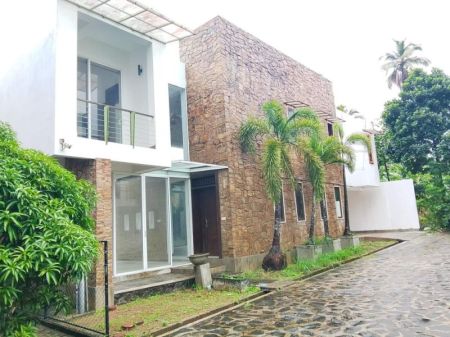 Exterior - Modern House for Sale in  (Matthegoda) – PDH369