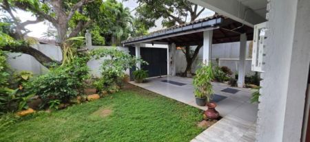 Exterior - Fully Furnished Luxury House for Rent – Bauddhaloka Mawatha, Colombo 07