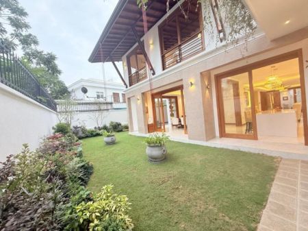 Exterior - Luxury House for Sale in Battaramulla – PDH371