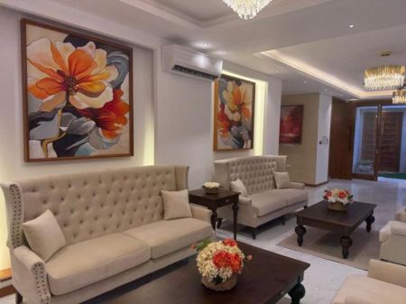 Living Room - Luxury House for Sale in Battaramulla – PDH371