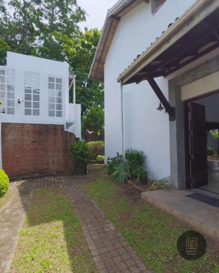 Exterior - Waterfront house for sale in Moratuwa for Rs. 79.5 million