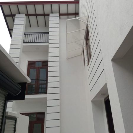 Exterior - 5 Bedroom Brand New House for Sale - Kotte, Bird Park Road | LKR 57 Million (EM927)
