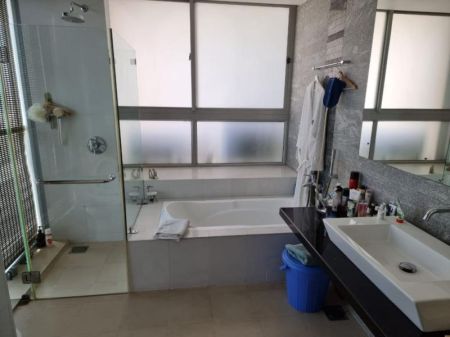 Bathroom - 2 Bedroom Fully Furnished Apartment for Rent - Colombo 3, Emperor Residencies | USD 1,650 Per Month (EM929)