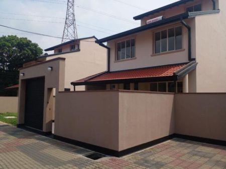 Exterior - 5 Bedroom Brand New Two Storied House for Sale - Thalawathugoda | LKR 50 Million (EM930)